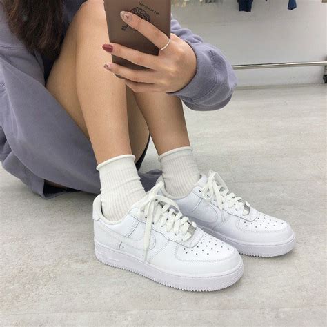 nike air force 1穿搭|Nike「Air Force 1」這麼百搭不收一雙？快用 5 個 AF1 球鞋穿搭 .